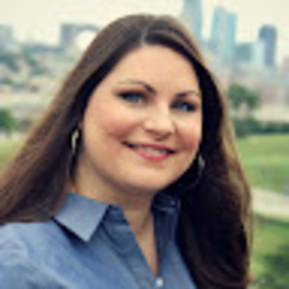 Meet your Posher, Jennifer